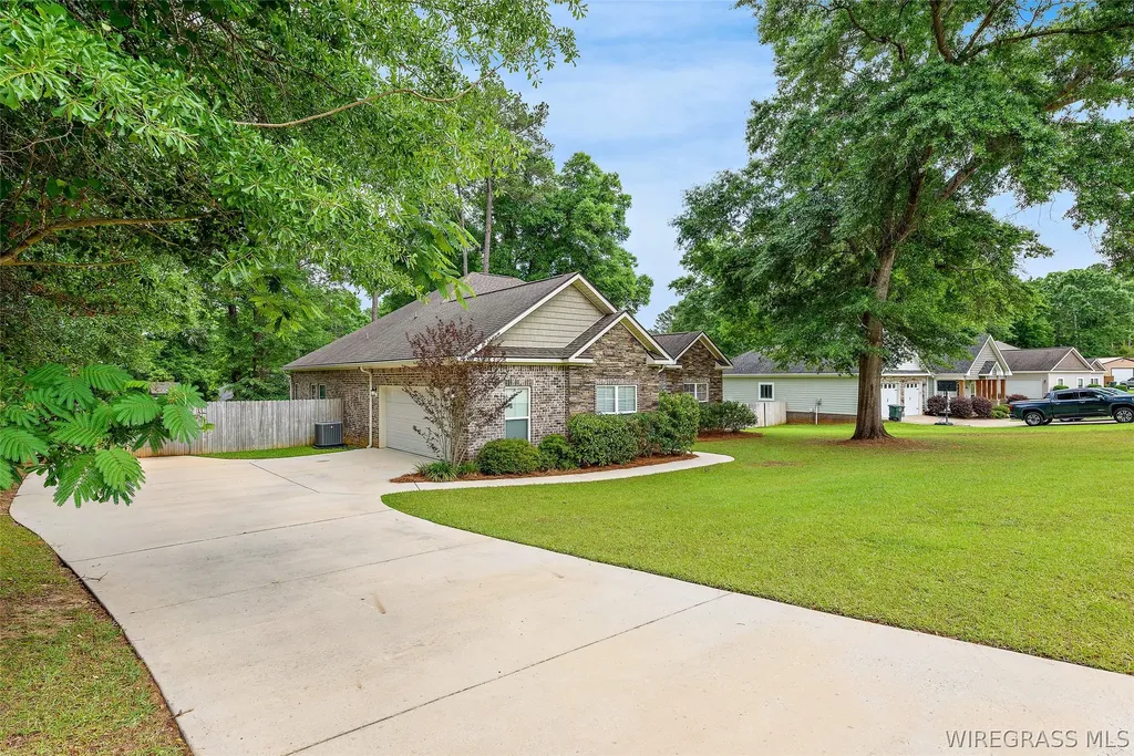 608 S Oak Ridge Drive Enterprise AL 36330