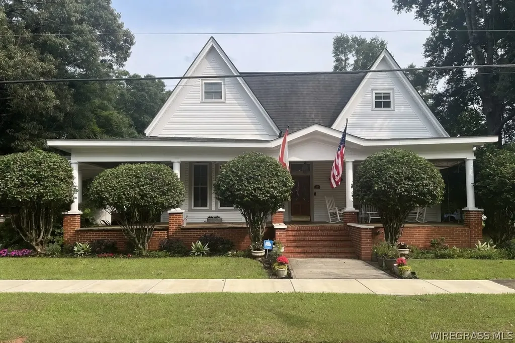 409 W Lee Street W Enterprise AL 36330