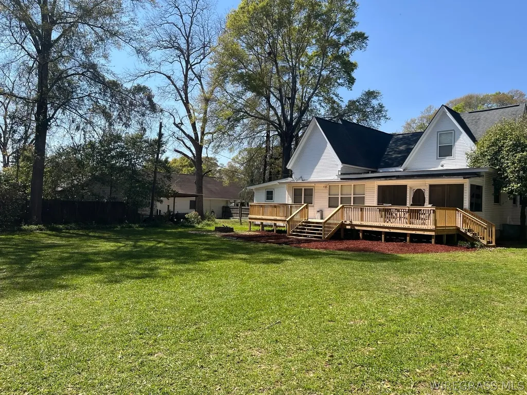 409 W Lee Street W Enterprise AL 36330