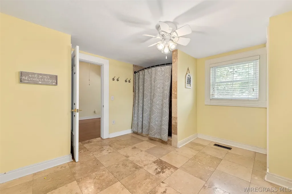 409 W Lee Street W Enterprise AL 36330