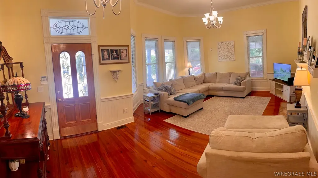 409 W Lee Street W Enterprise AL 36330