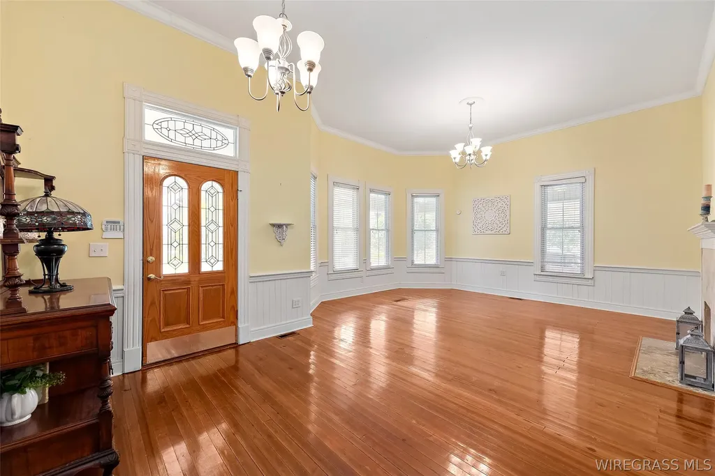 409 W Lee Street W Enterprise AL 36330