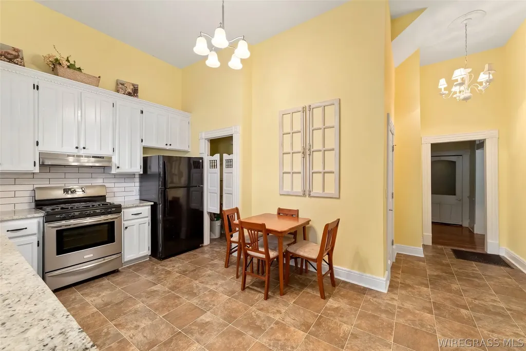 409 W Lee Street W Enterprise AL 36330