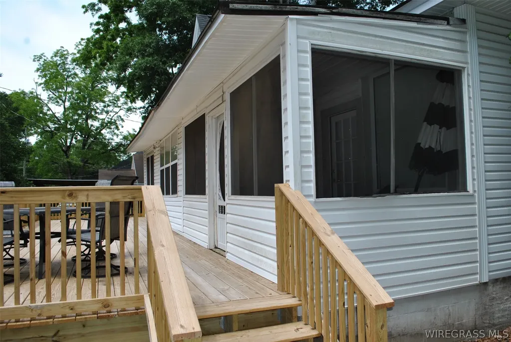 409 W Lee Street W Enterprise AL 36330
