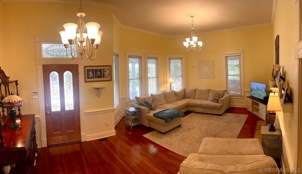 409 W Lee Street W Enterprise AL 36330