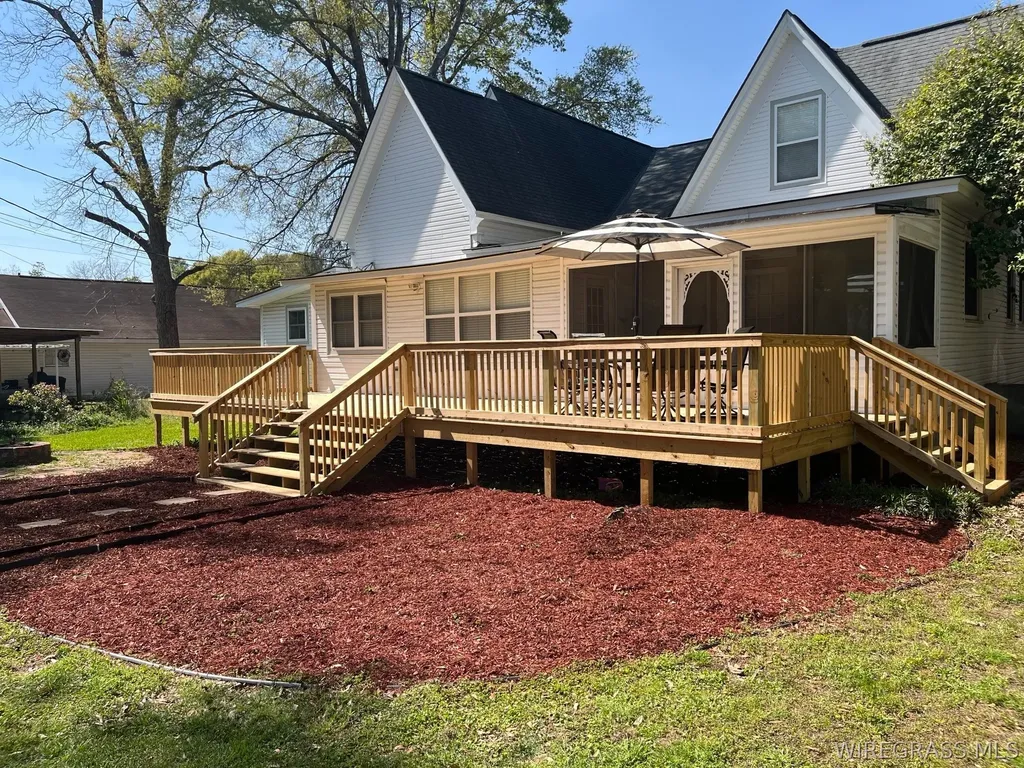 409 W Lee Street W Enterprise AL 36330