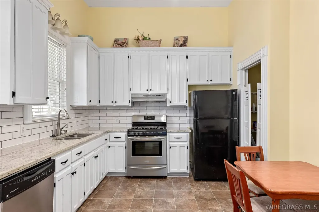 409 W Lee Street W Enterprise AL 36330