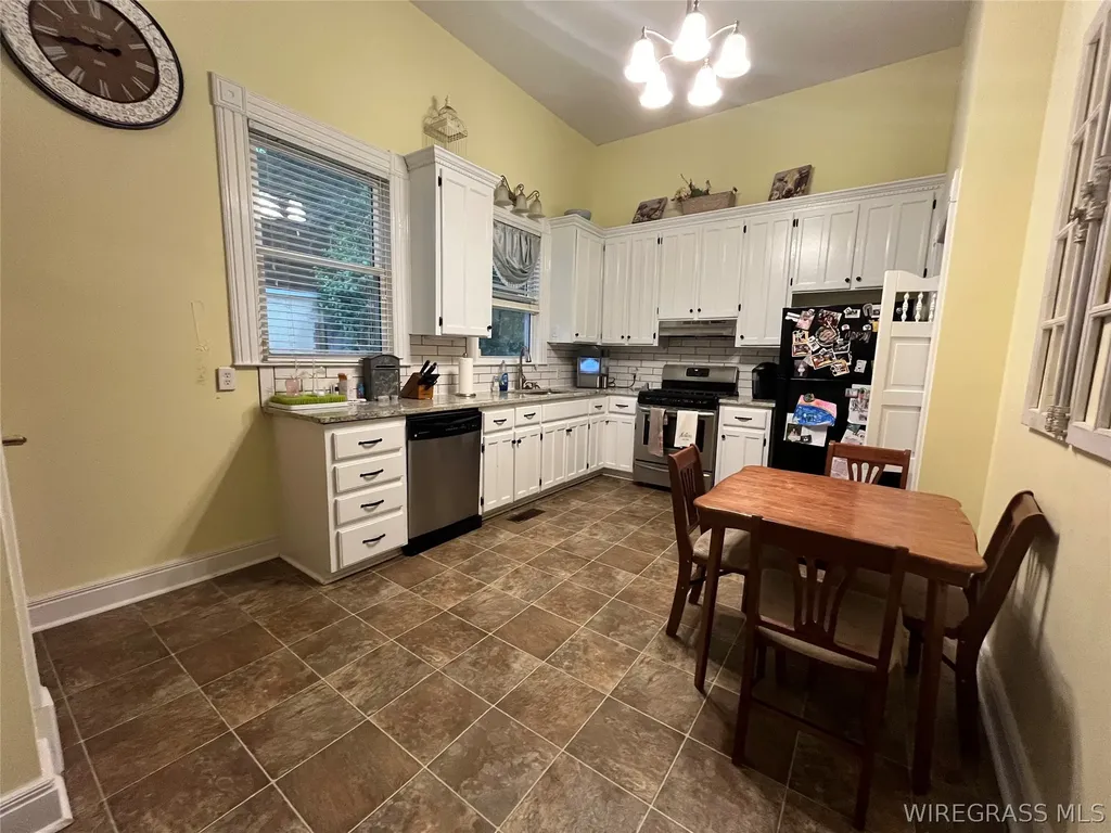 409 W Lee Street W Enterprise AL 36330