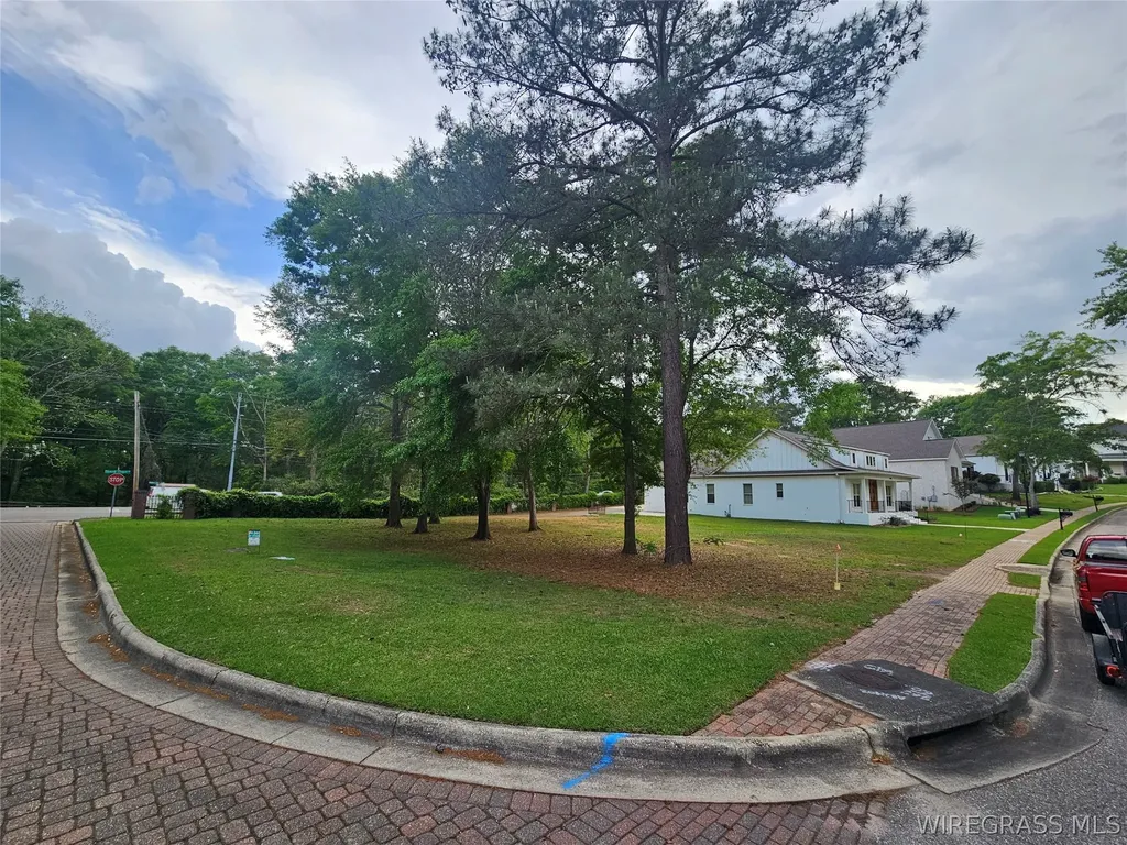 128 Royal Orleans Court Dothan AL 36305