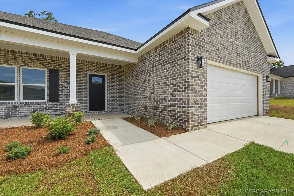 330 Thornbird Loop Enterprise AL 36330
