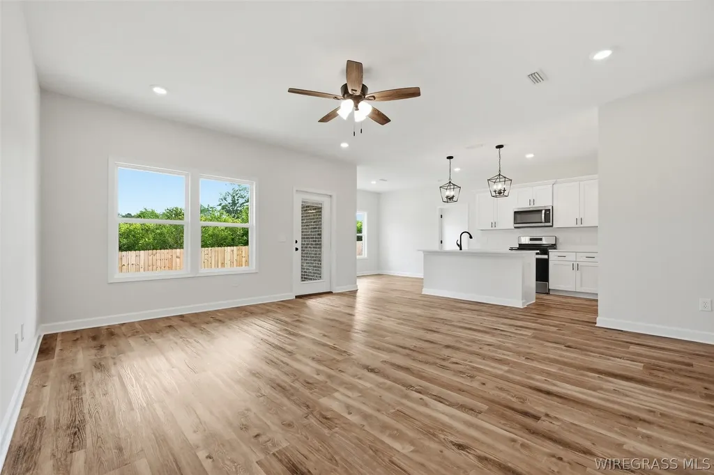 330 Thornbird Loop Enterprise AL 36330