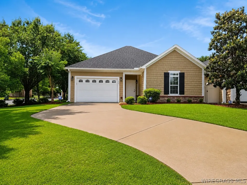 212 Hidden Creek Circle Dothan AL 36301