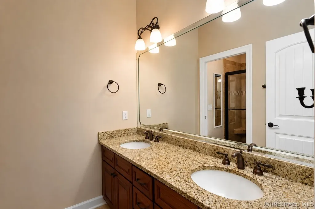212 Hidden Creek Circle Dothan AL 36301
