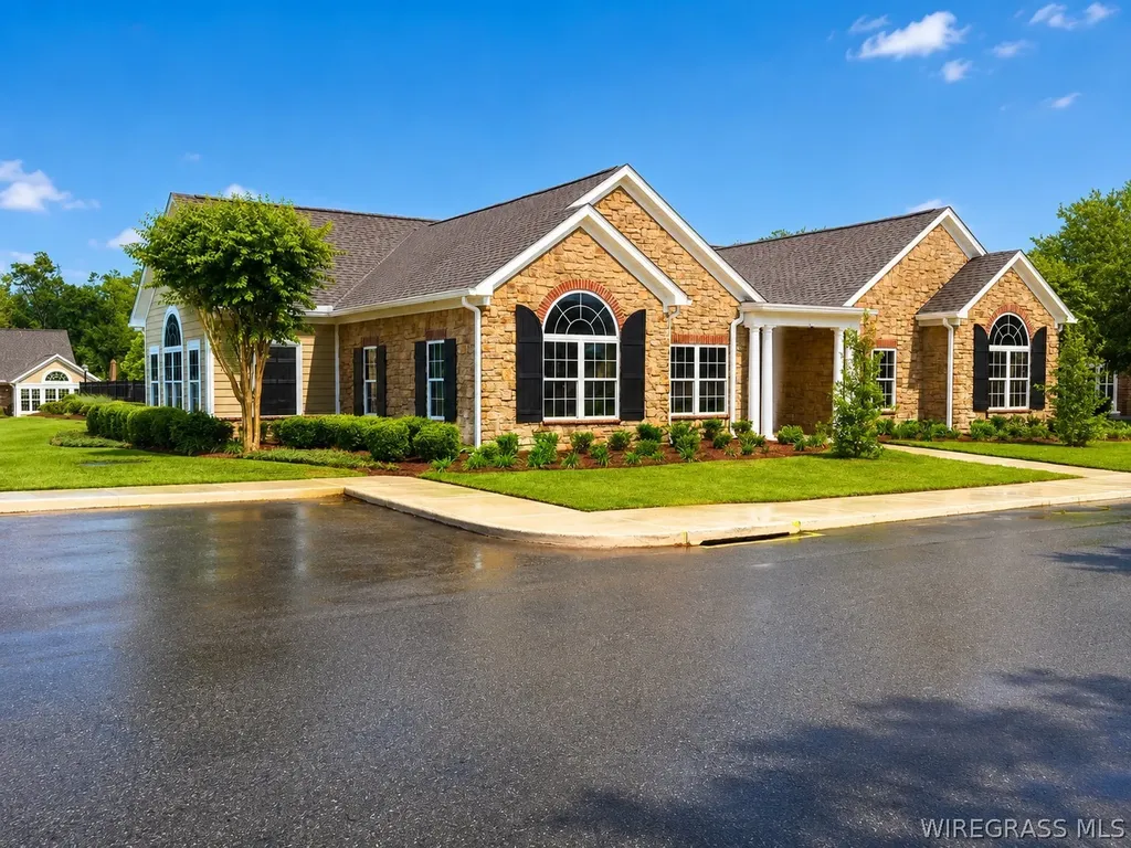 212 Hidden Creek Circle Dothan AL 36301