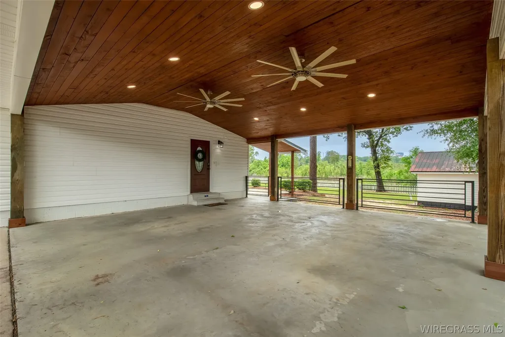 105 Huckleberry Drive Andalusia AL 36420