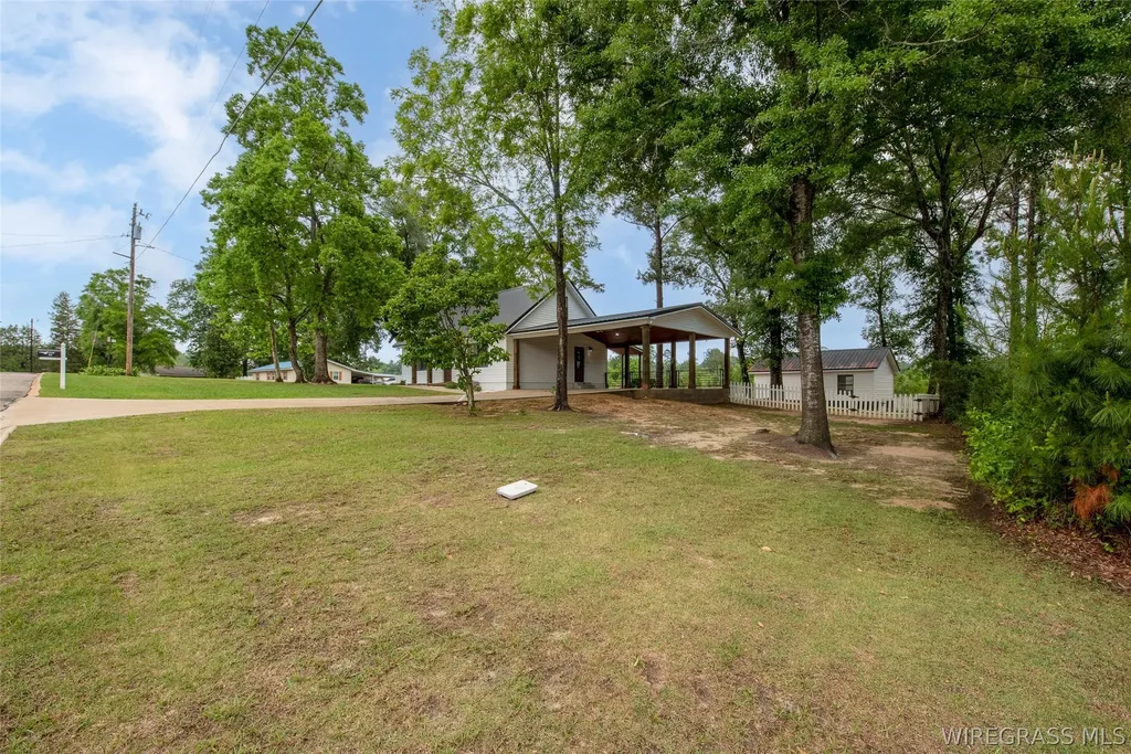 105 Huckleberry Drive Andalusia AL 36420