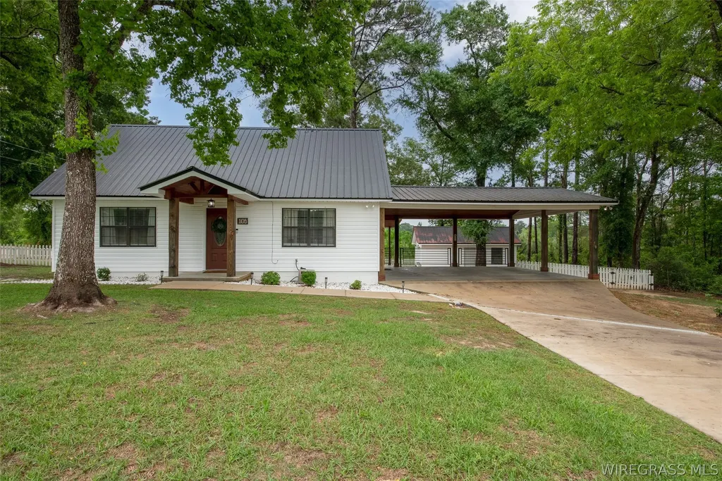 105 Huckleberry Drive Andalusia AL 36420