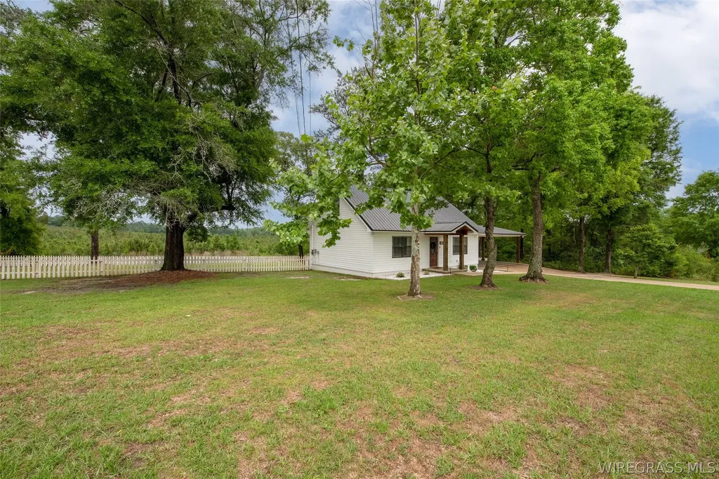 105 Huckleberry Drive Andalusia AL 36420