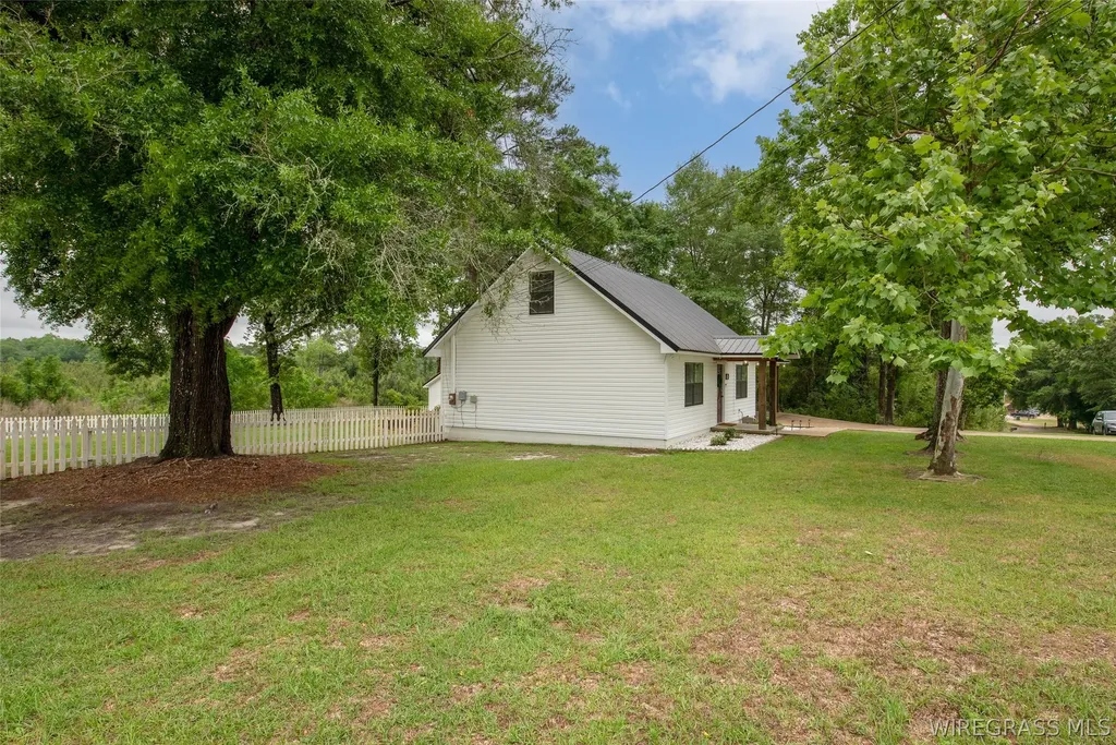 105 Huckleberry Drive Andalusia AL 36420