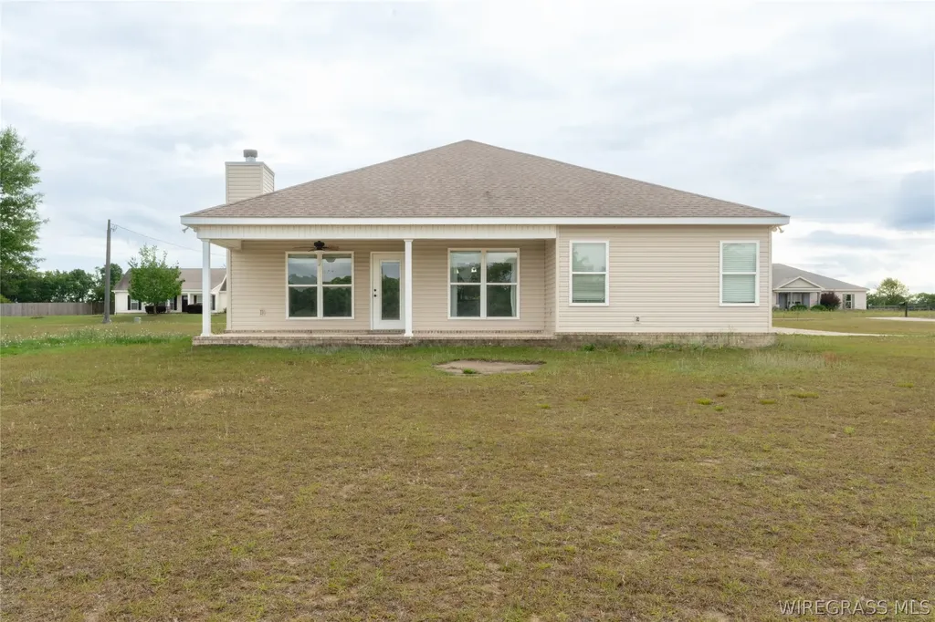 1205 Sandbed Road Newton AL 92307