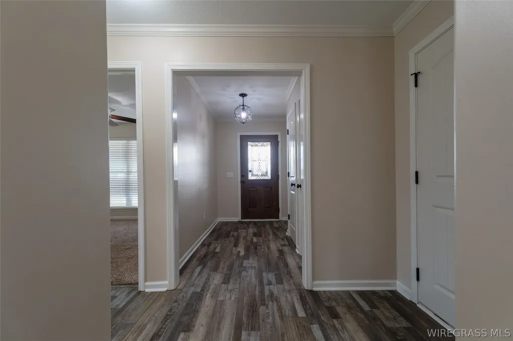 1205 Sandbed Road Newton AL 92307