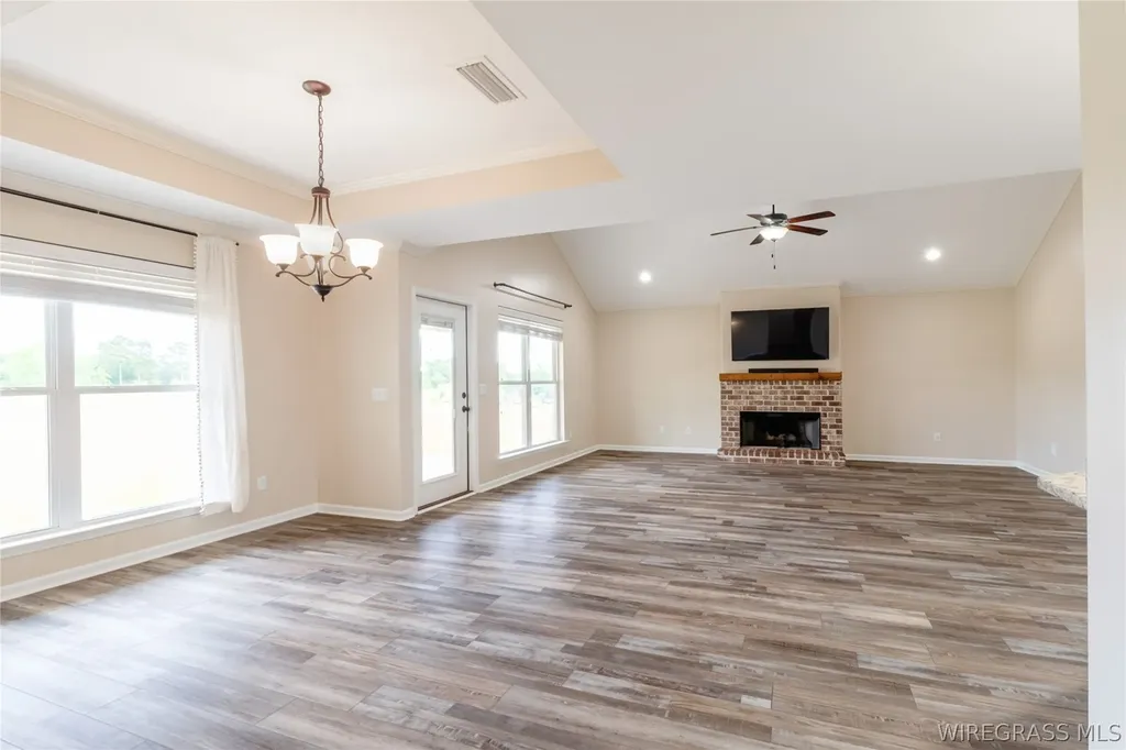 1205 Sandbed Road Newton AL 92307