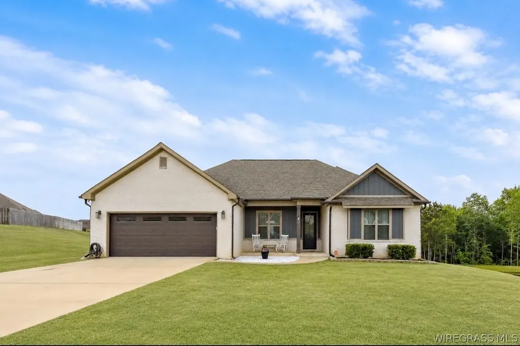 104 Dawson Lane Enterprise AL 36330