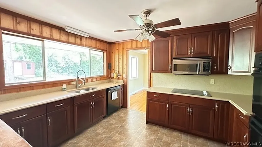 602 Cedar Drive Enterprise AL 36330