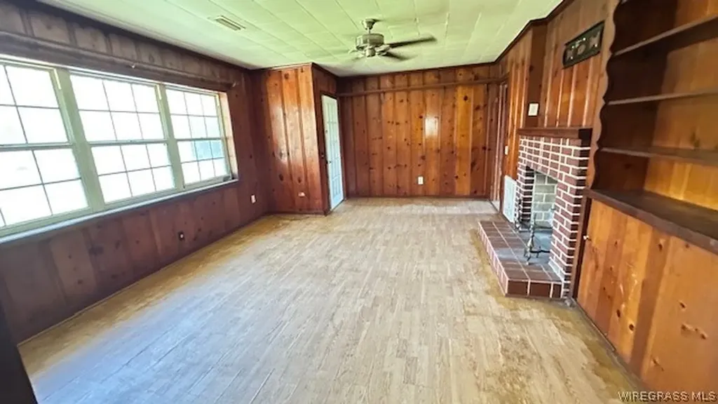 7292 County Road 69 Skipperville AL 36374