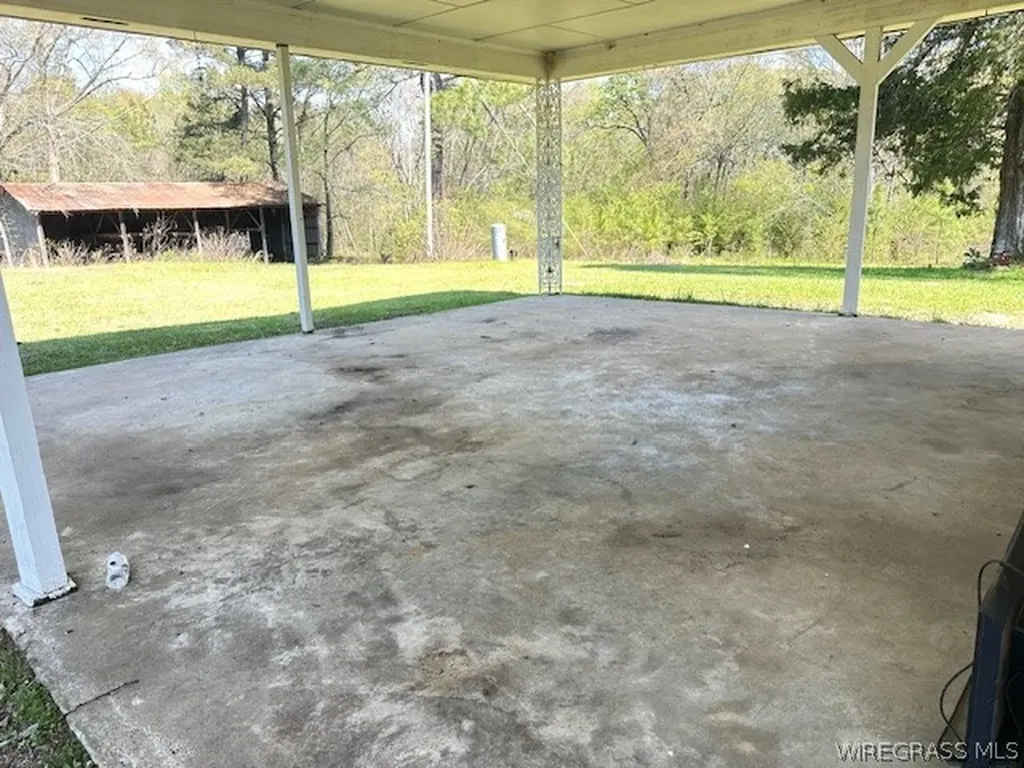 7292 County Road 69 Skipperville AL 36374