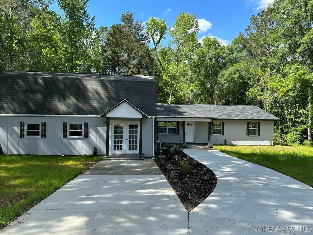 593 Mary Mcclendon Road Ozark AL 36360
