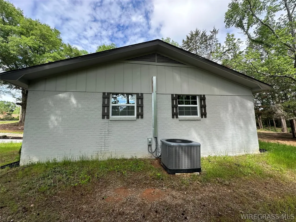 593 Mary Mcclendon Road Ozark AL 36360