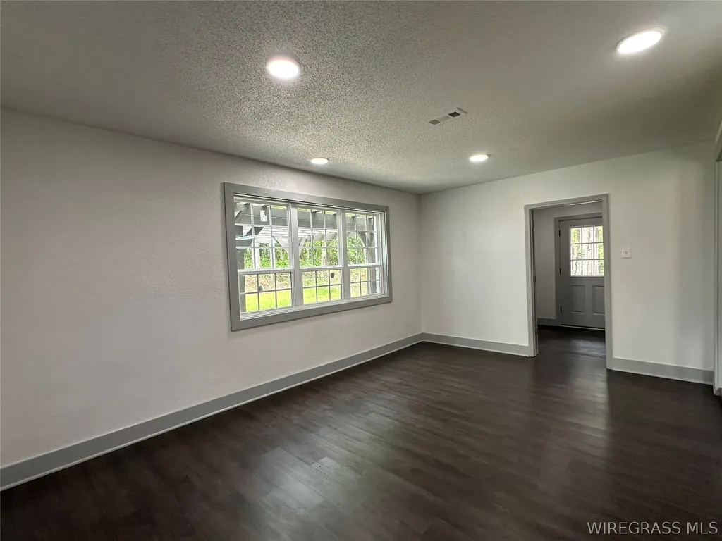 593 Mary Mcclendon Road Ozark AL 36360