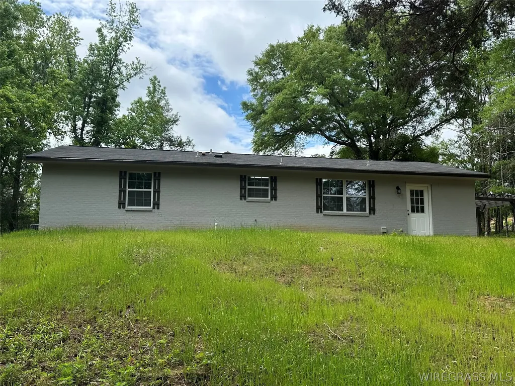 593 Mary Mcclendon Road Ozark AL 36360