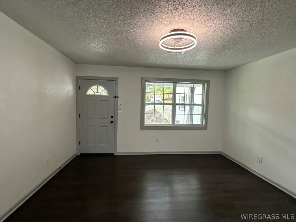593 Mary Mcclendon Road Ozark AL 36360