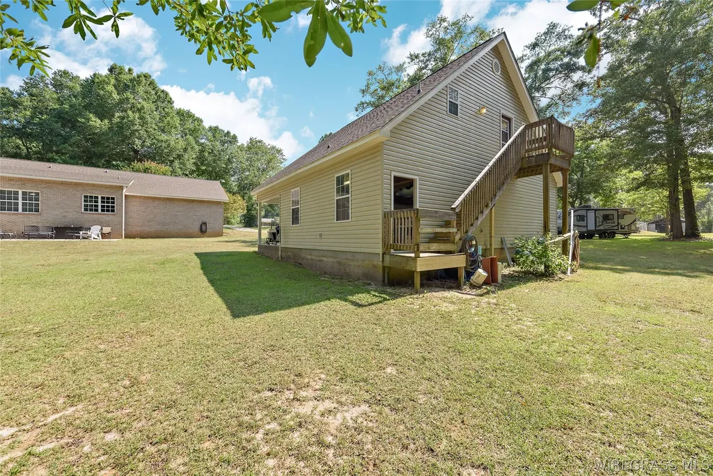 173 County Road 158 New Brockton AL 36351