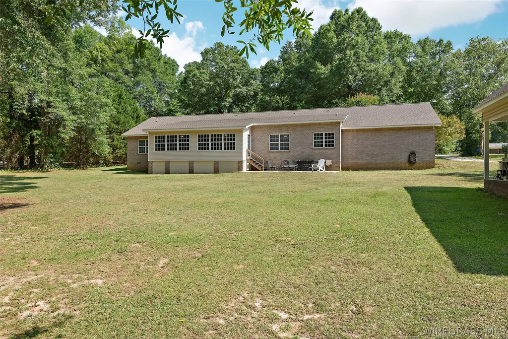 173 County Road 158 New Brockton AL 36351