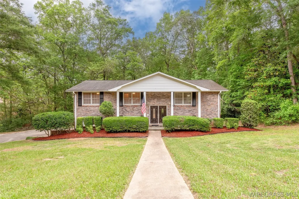 110 Laurel Circle Enterprise AL 36330