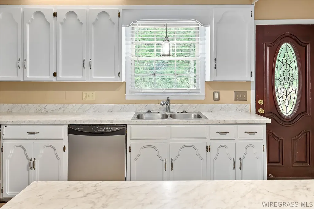 110 Laurel Circle Enterprise AL 36330
