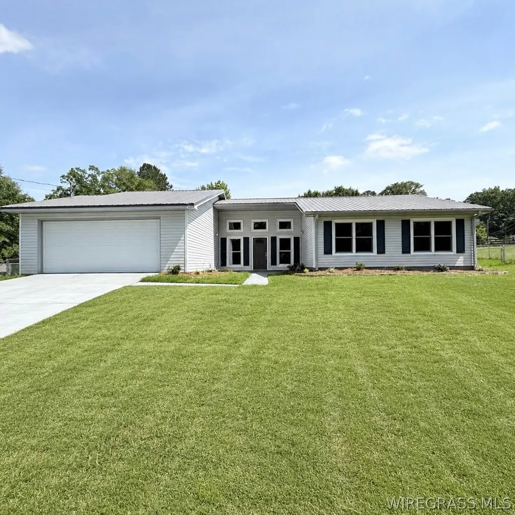 183 Hank Nix Drive Ozark AL 36360