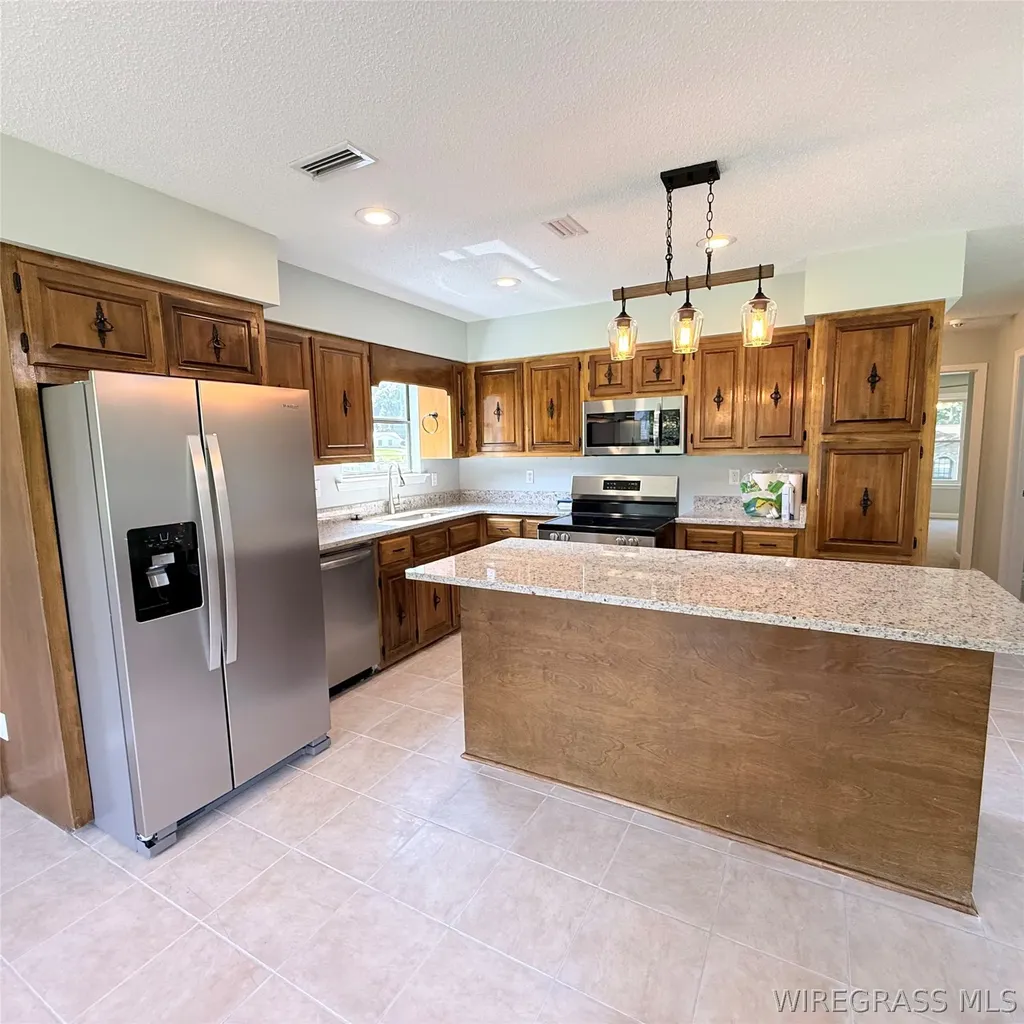 183 Hank Nix Drive Ozark AL 36360