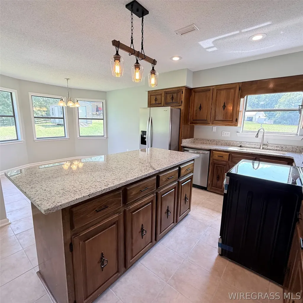 183 Hank Nix Drive Ozark AL 36360