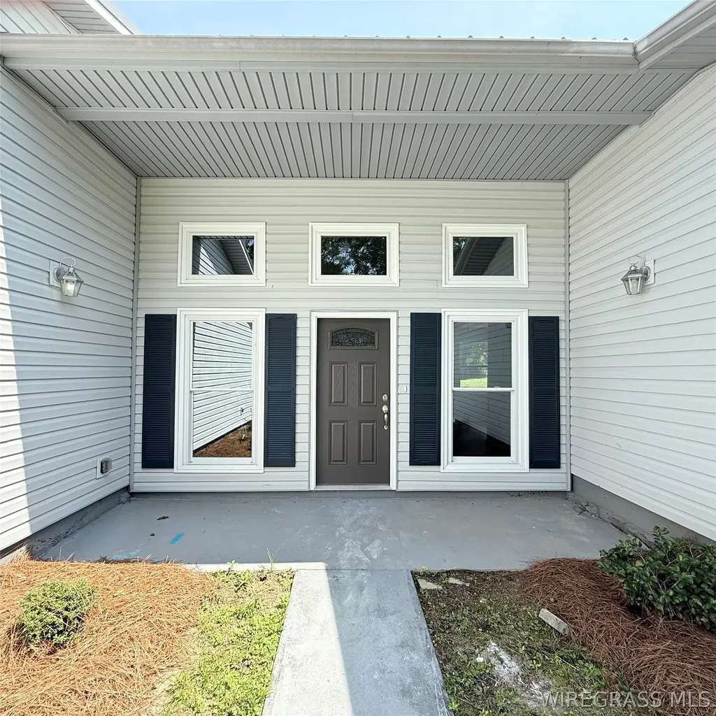 183 Hank Nix Drive Ozark AL 36360