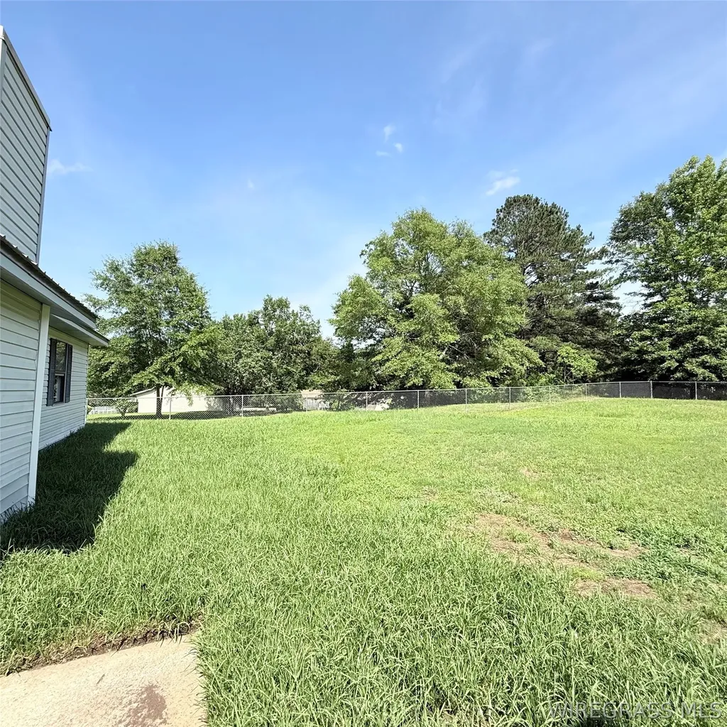 183 Hank Nix Drive Ozark AL 36360