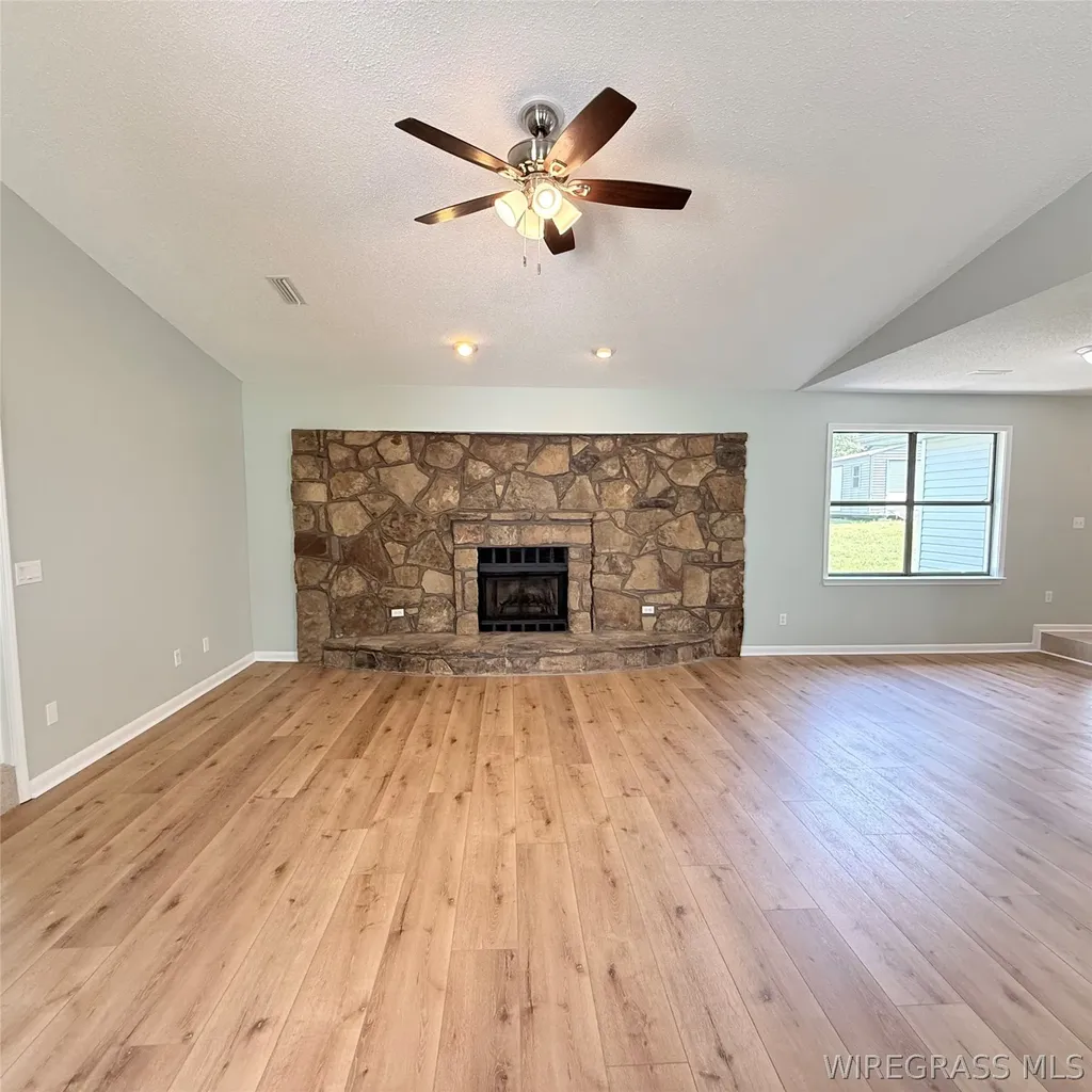 183 Hank Nix Drive Ozark AL 36360