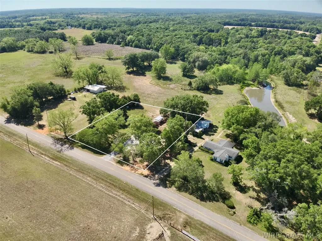 11218 E County Road 4 Road Hartford AL 36344