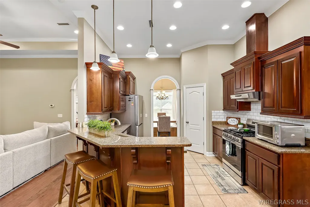 102 Doveland Court Enterprise AL 36330