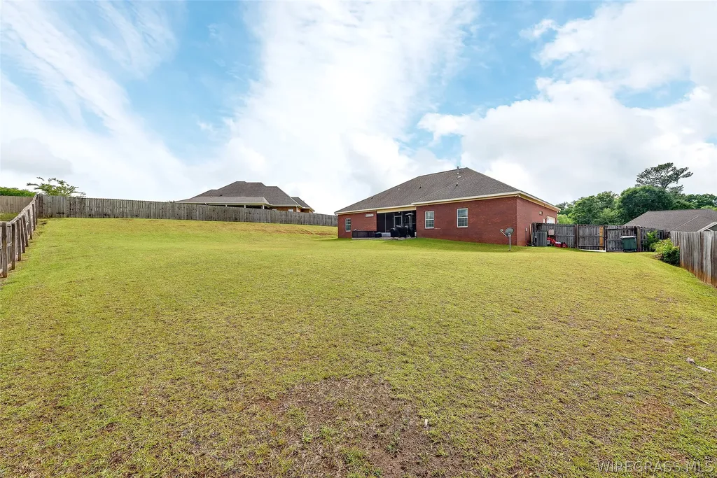 102 Doveland Court Enterprise AL 36330