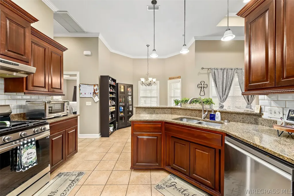 102 Doveland Court Enterprise AL 36330