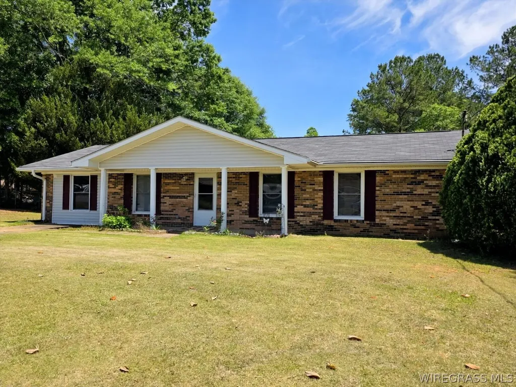 108 Glenwood Lane Enterprise AL 36330